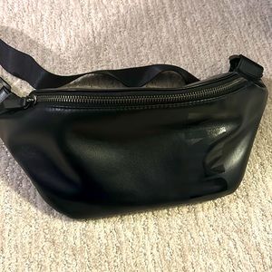 DKNY belt bag